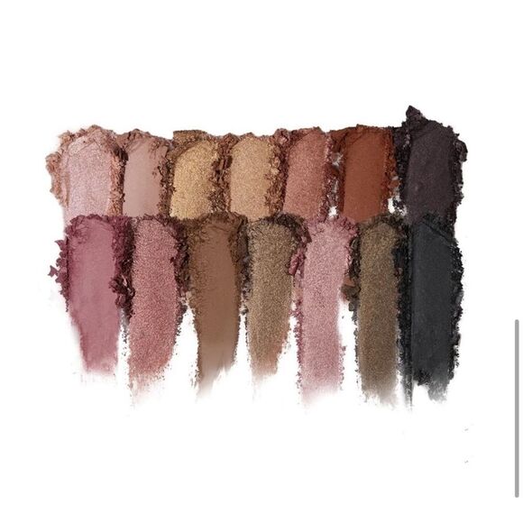 Best Dressed Lids Eyeshadow Palette - Picture 2 of 9